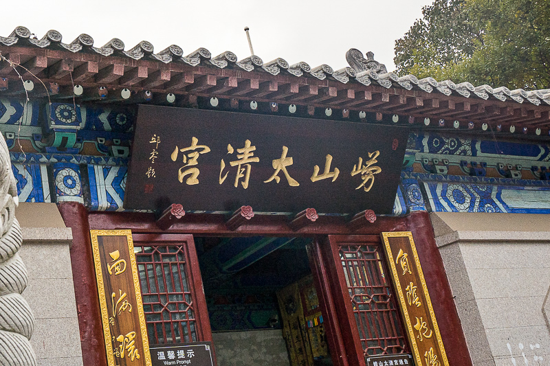 西安包車帶司機在哪約？西安包車帶司機價格表