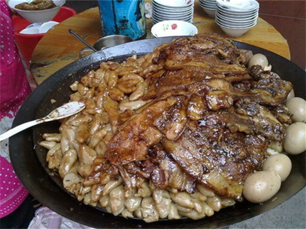 福建土樓王景區電話？福建土樓有幾個景區